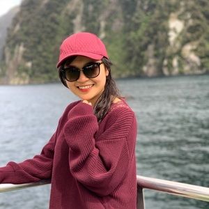 Meet your Posher, Thach